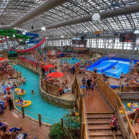 Tubing, Hiking And Jay Peak Fun At The Cliff House Villa Montgomery Exterior photo