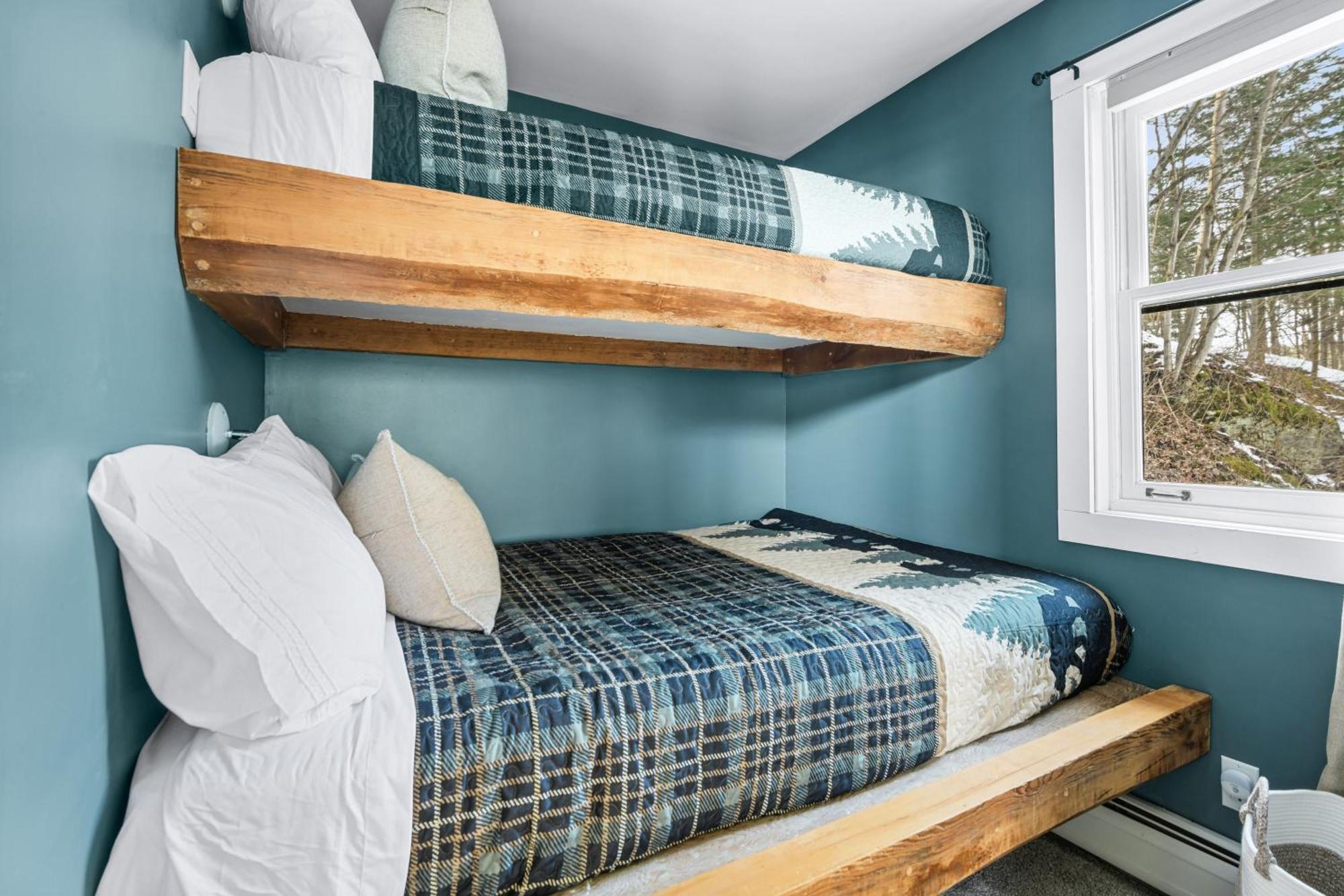 Holiday home Tubing, Hiking And Jay Peak Fun At The Cliff House Montgomery